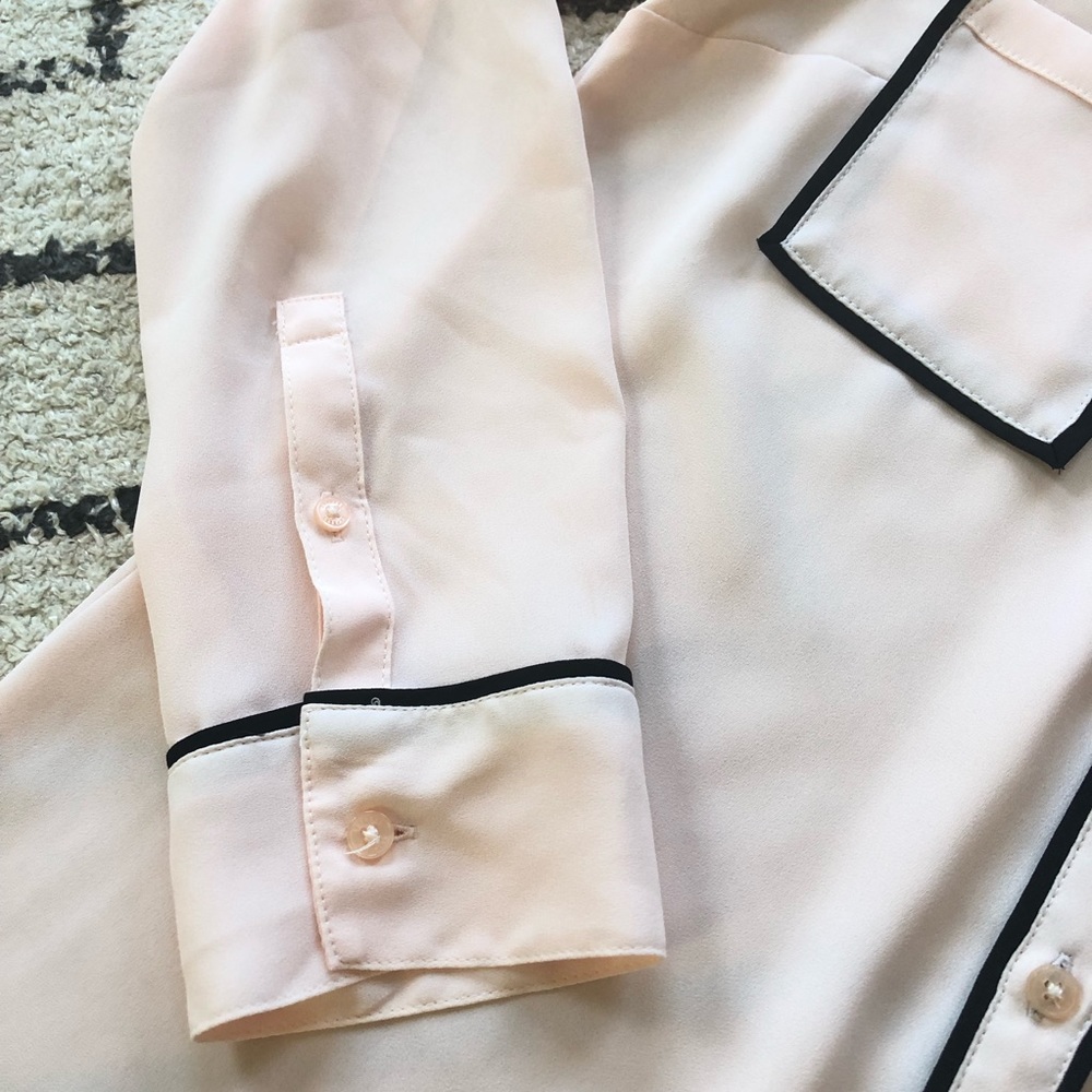 Express button down blouse - Picture 4 of 9